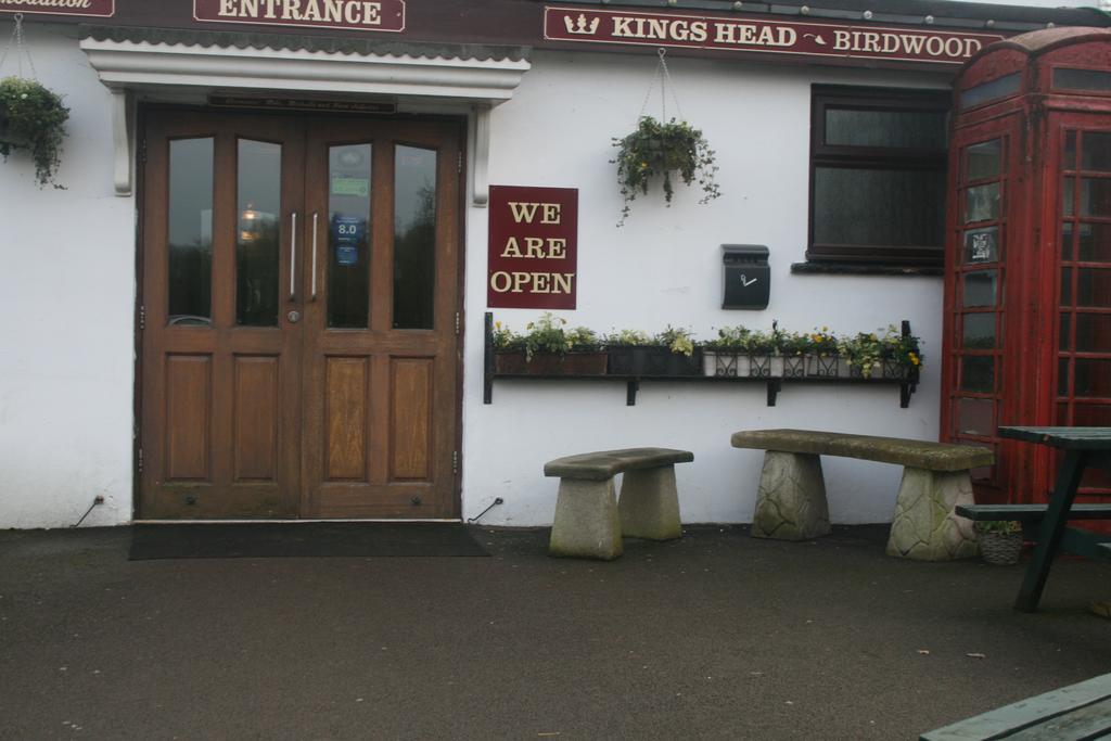 The Kings Head Inn Longhope Exterior photo